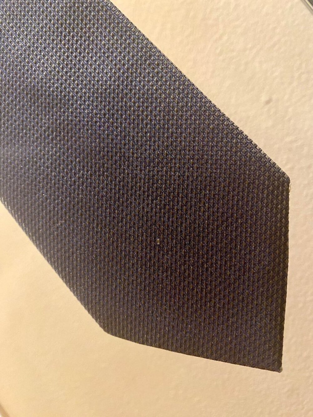 KENNETH COLE NEW YORK Necktie 57"